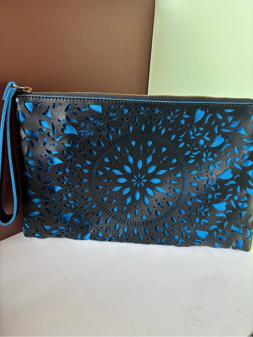 CARLOS SANTANA Women's Black Laser-Cut Clutch, Tablet Bag